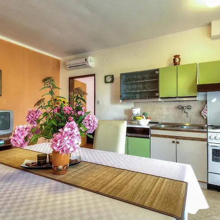 Amazing Apartment In Porec With Wifi Apartment Porec